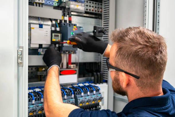 Best Licensed Electrician  in Edwards, MS