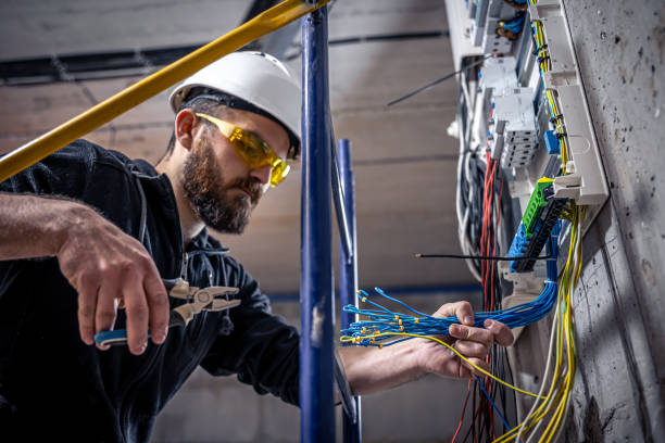 Best Residential Electrician Services  in Edwards, MS