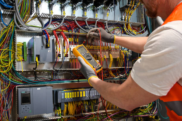 Best Commercial Electrician Services  in Edwards, MS